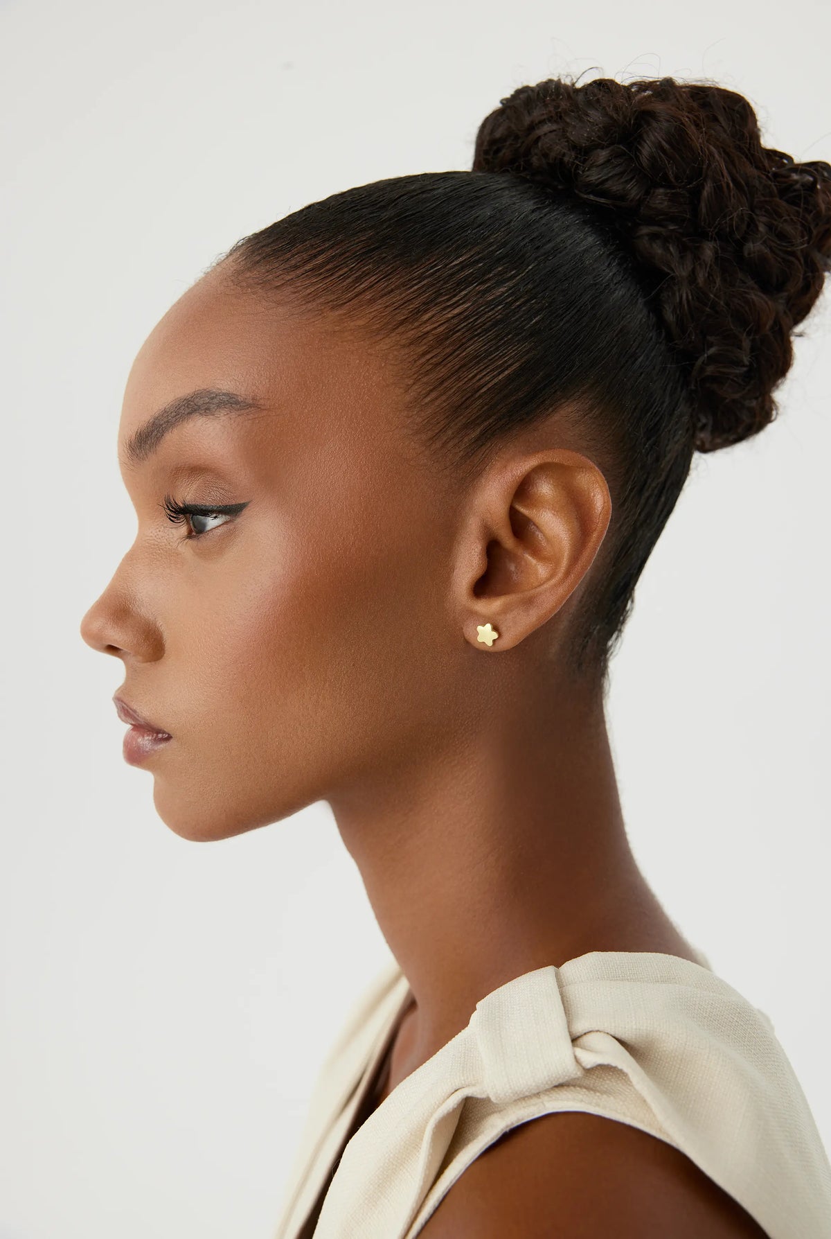 Gold Flower Stud Earrings, Delicate Nature-Inspired Jewelry